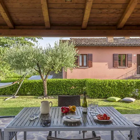 Majestic In With Private Swimming Pool Urbino
